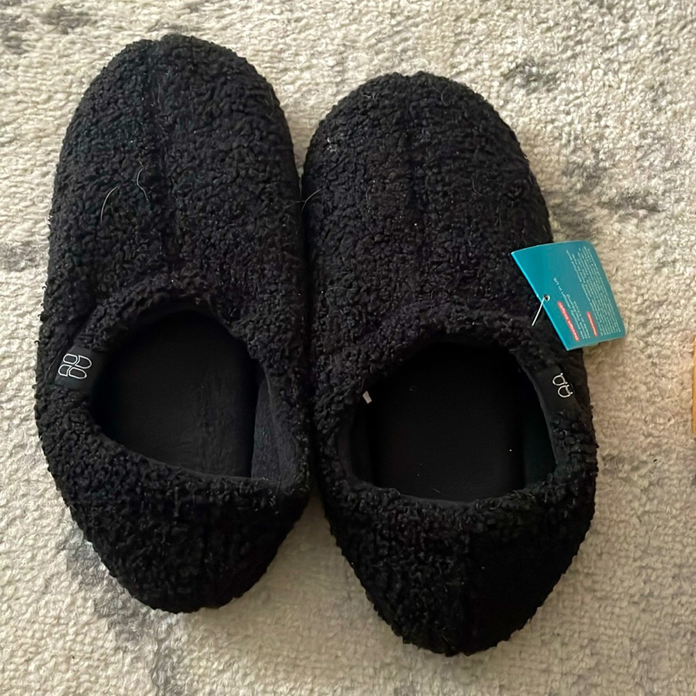 Never worn black memory foam slippers